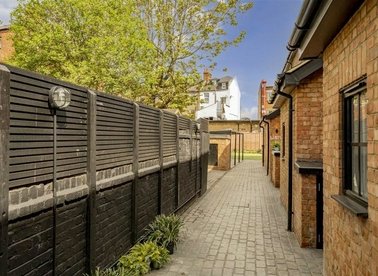 Properties to let in Ashford Road - NW2 6TP view1