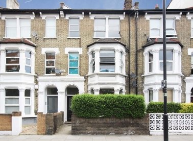 Properties to let in Askew Road - W12 9AX view1