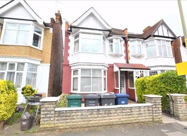 Properties let in Audley Road - NW4 3HB view1