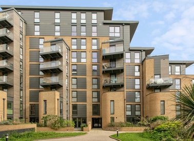Baltic Avenue, Brentford, TW8