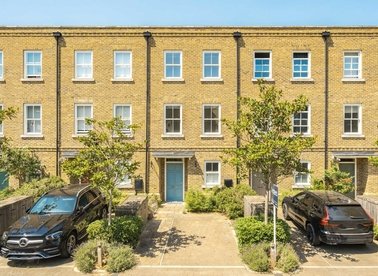 Properties to let in Barrons Chase - TW10 5BZ view1