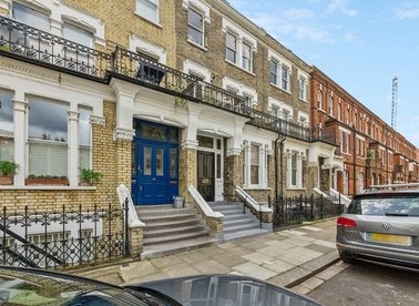 Properties to let in Barton Road - W14 9HB view1
