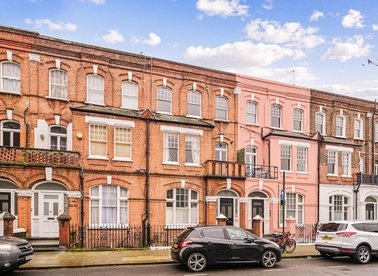 Properties to let in Barton Road - W14 9HB view1