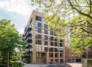 Properties to let in Bathgate Place - W13 8BW view1