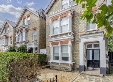 Properties to let in Beaufort Road - KT1 2TQ view1
