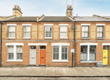 Properties to let in Beck Road - E8 4RE view1