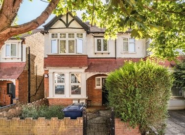 Properties to let in Bellevue Road - W13 8DE view1