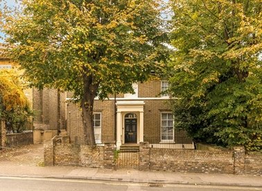 Properties to let in Belmont Hill - SE13 5BD view1