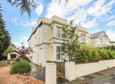 Belmont Road, Twickenham, TW2