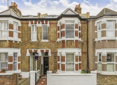 Properties to let in Beryl Road - W6 8JT view1