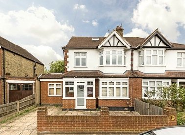 Properties to let in Bicester Road - TW9 4QN view1