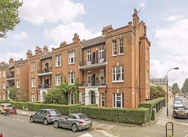 Properties let in Bishops Park Road - SW6 6DY view1