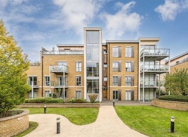Properties let in Blagrove Road - TW11 0EF view1