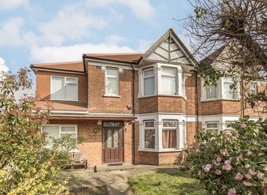 Properties let in Boston Manor Road - TW8 9LE view1