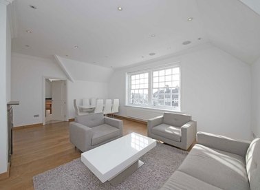 Properties to let in Bracknell Gardens - NW3 7EB view1