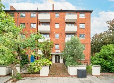 Properties let in Brecknock Road Estate - N19 5AS view1