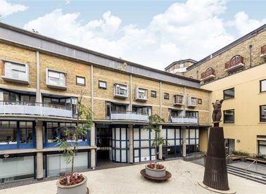 Properties let in Brewery Square - SE1 2LF view1