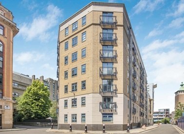 Properties let in Bridgewater Square - EC2Y 8AH view1