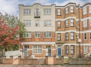 Properties to let in Brighton Terrace - SW9 8DG view1