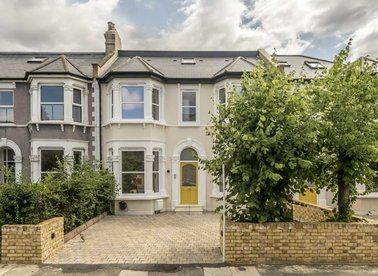 Properties to let in Broadfield Road - SE6 1ND view1