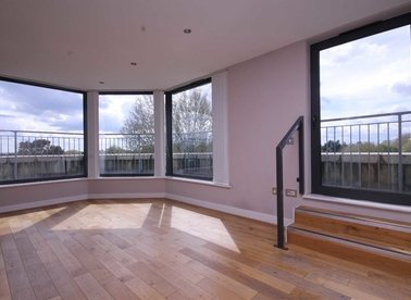 Properties to let in Broadway - W13 0TL view1