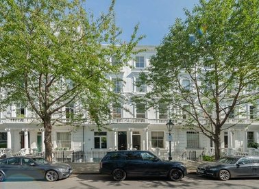 Brunswick Gardens, London, W8