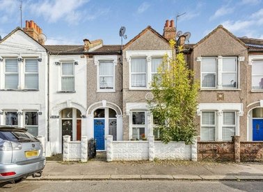 Properties to let in Burford Road - SE6 4DF view1