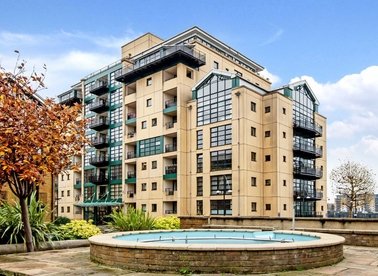 Properties let in Burrells Wharf Square - E14 3TN view1