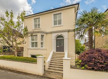 Properties to let in Cadogan Road - KT6 4DJ view1