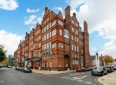 Properties to let in Cadogan Square - SW1X 0EA view1