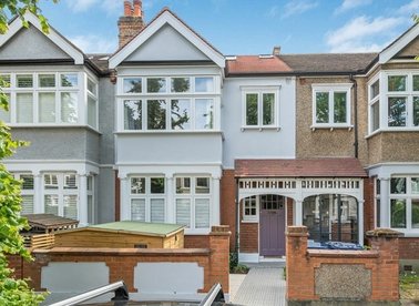 Properties to let in Cairn Avenue - W5 5HX view1