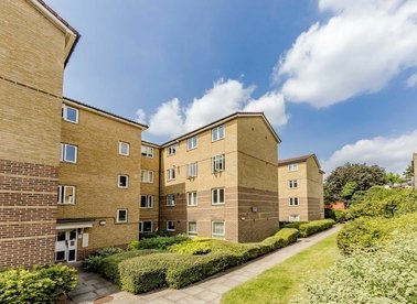 Properties to let in Caledonian Road - N7 9DA view1