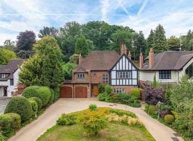 Properties let in Camden Park Road - BR7 5HG view1