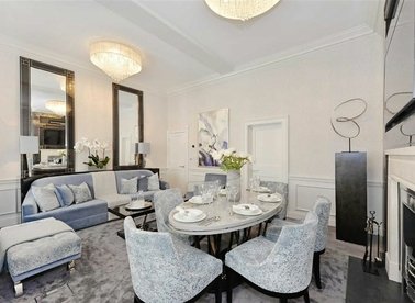 Properties let in Carlisle Street - W1D 3BL view1