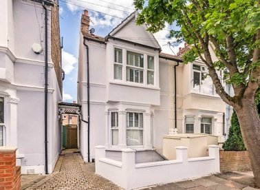 Properties let in Carlton Road - W4 5DY view1