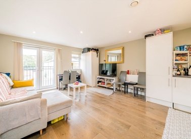 Properties to let in Castlebar Road - W5 2DA view1