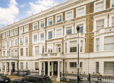 Properties to let in Castletown Road - W14 9HF view1