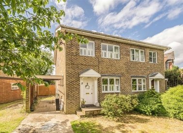 Properties let in Cedars Road - KT1 4BG view1