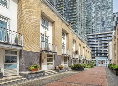 Properties to let in Chandlers Mews - E14 8LA view1