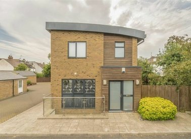 Properties to let in Chanin Mews - NW2 4AQ view1