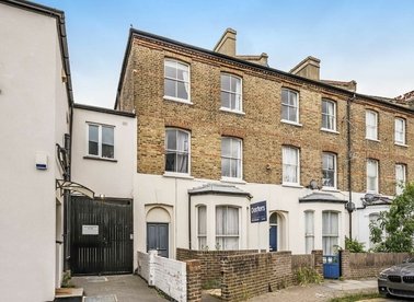 Properties let in Charteris Road - N4 3AB view1
