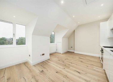 Properties to let in Chatsworth Road - NW2 5QU view1