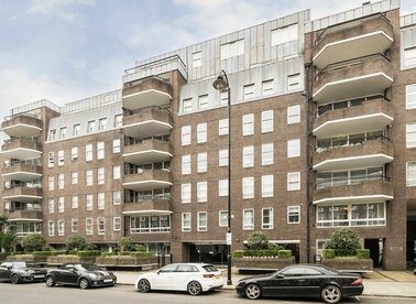 Properties to let in Cheyne Walk - SW3 5HN view1