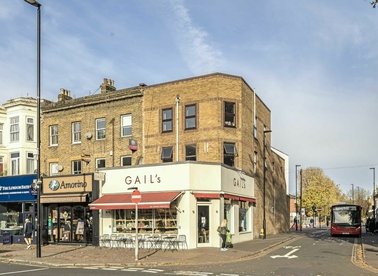 Properties to let in Chiswick High Road - W4 1PA view1