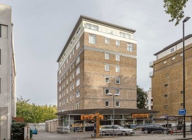Properties to let in Chiswick High Road - W4 5RH view1
