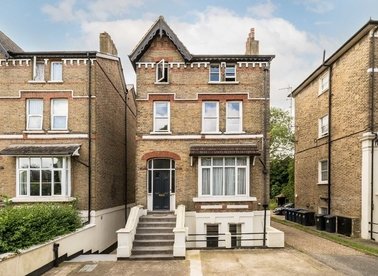 Properties to let in Churchfield Road - W13 9NG view1