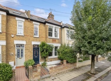 Properties let in Clarence Road - SW19 8QB view1