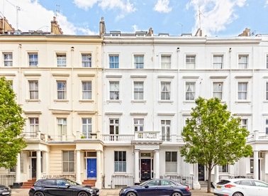 Properties to let in Claverton Street - SW1V 3AU view1