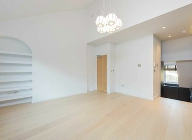 Properties let in Clerkenwell Road - EC1R 5DU view1