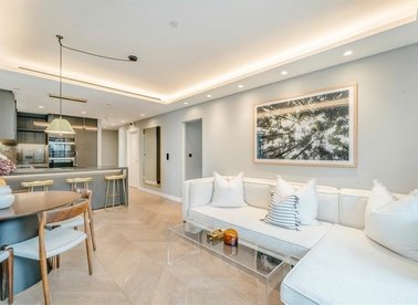 Properties to let in Cleveland Street - W1T 6FA view1